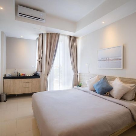 Bali Bustle Pararaton Coliving And Coworking Space レギャン エクステリア 写真