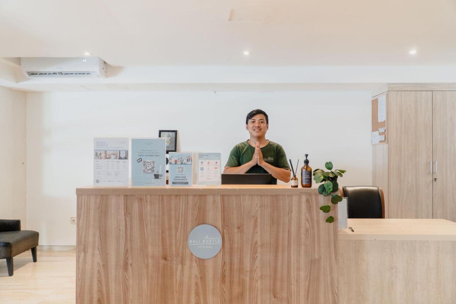 Bali Bustle Pararaton Coliving And Coworking Space レギャン エクステリア 写真
